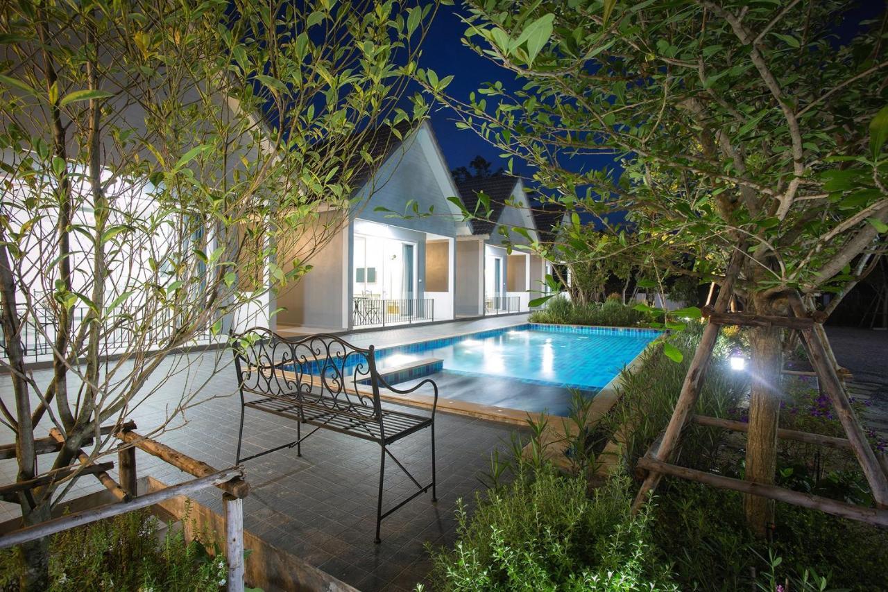 Baan Phurit Khaoyai Hotel Pak Chong Exterior foto
